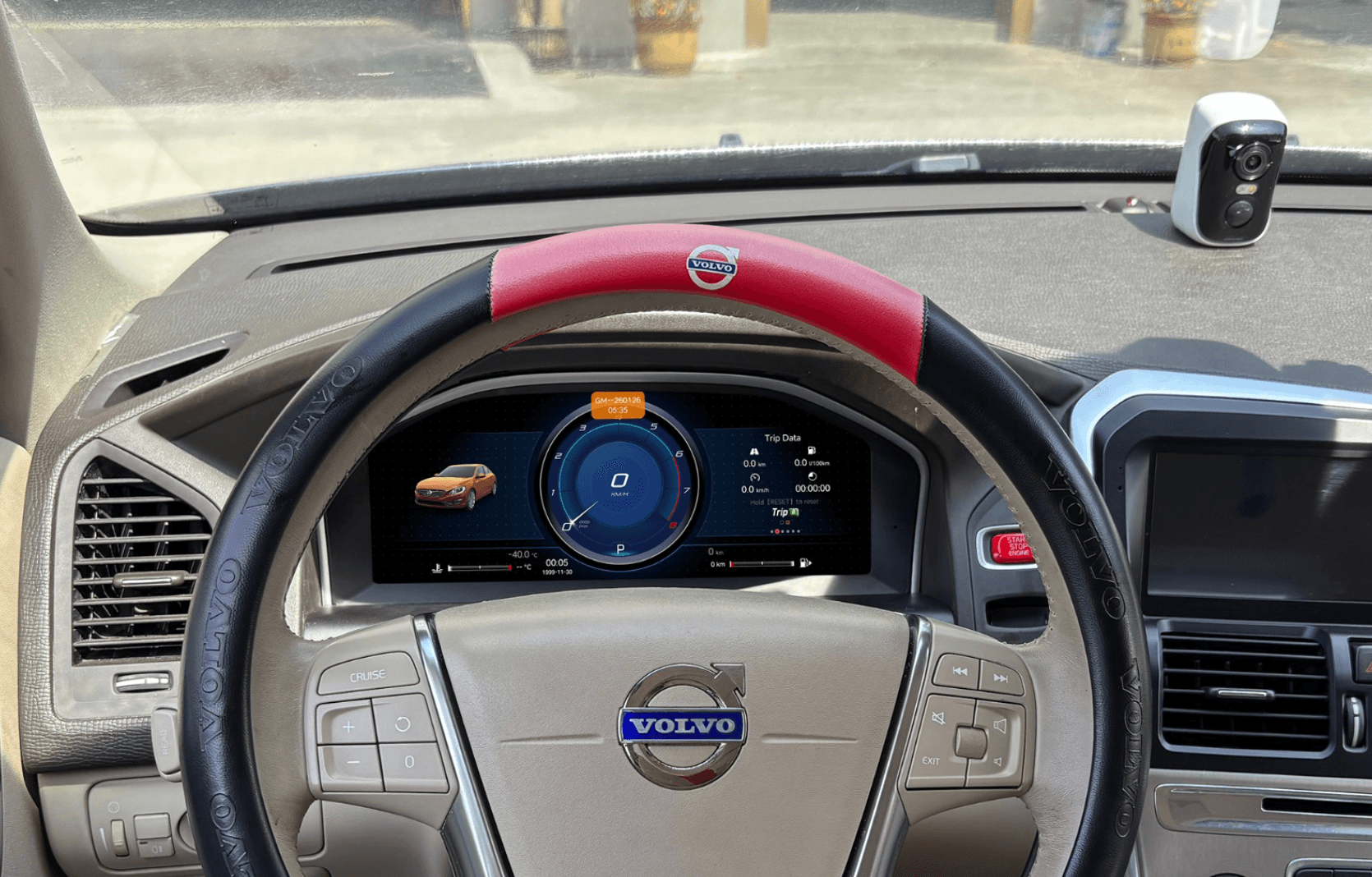Volvo XC60 2015-2017 12.3-inch Digital Instrument Cluster Retrofit NF-1103 product image by Yrefit for Volvo NF-1103